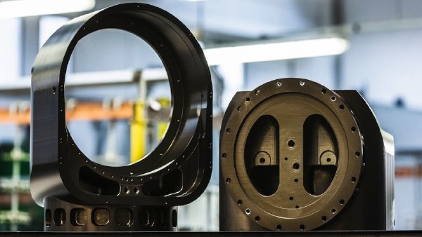 Hardness and wear resistance of hard anodizing