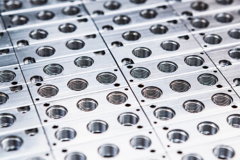 Pneumatic solenoid valve bodies with Niplate 500 high phosphorus electroless nickel plating